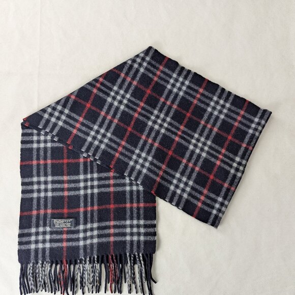 BURBERRY London Vintage Classic Nova Check Knit 100% Cashmere Fringe Black SCARF - Picture 1 of 6